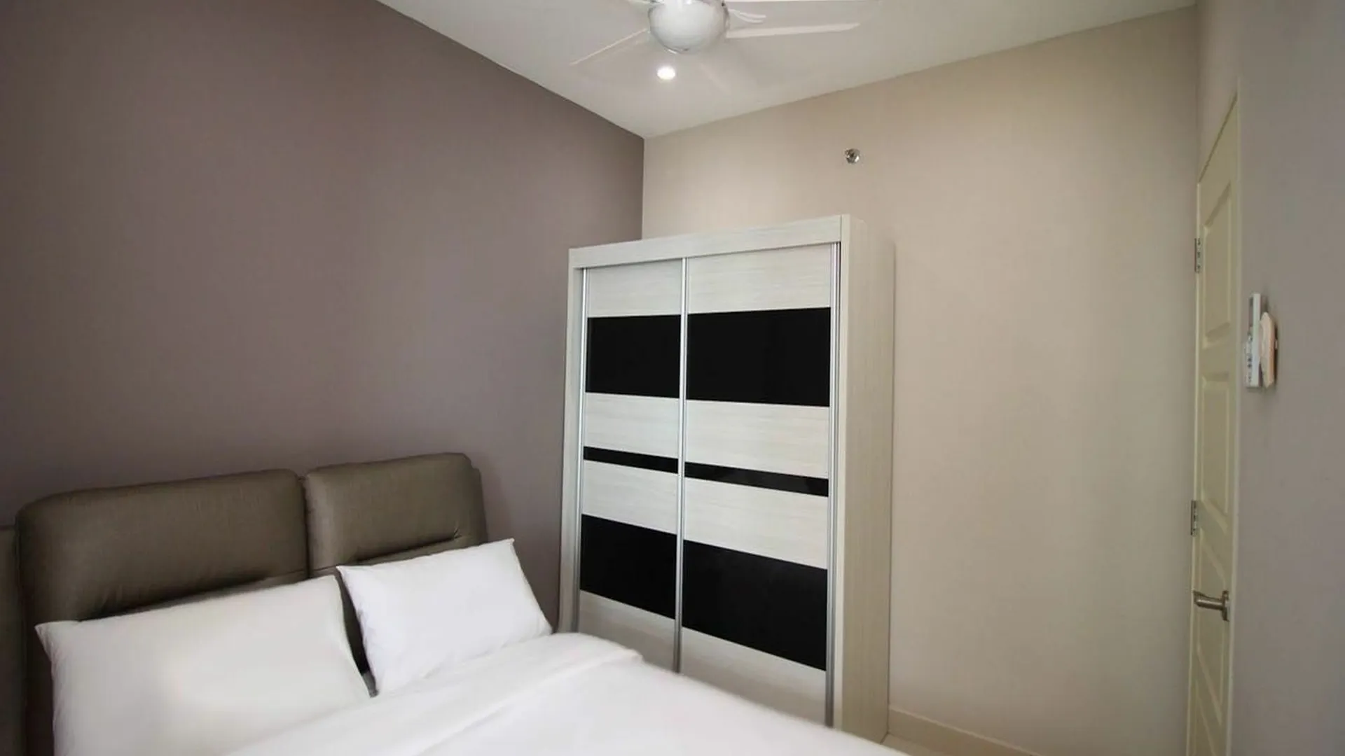 Mansion One Service Apartment George Town Pensjonat